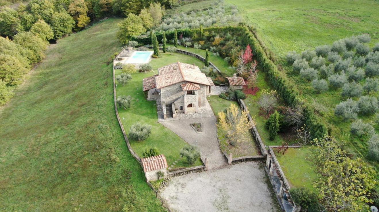 Villa Elisa - Private Pool & Airco Near Reschio Castle Lugnano Exterior photo